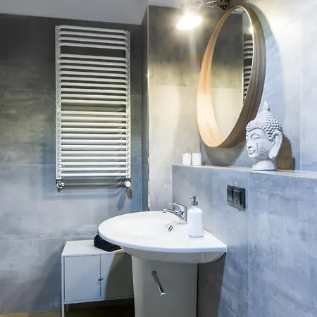 Nowy Atal Tower - Garaz - Taras Widokowy - Centrum Wrocław